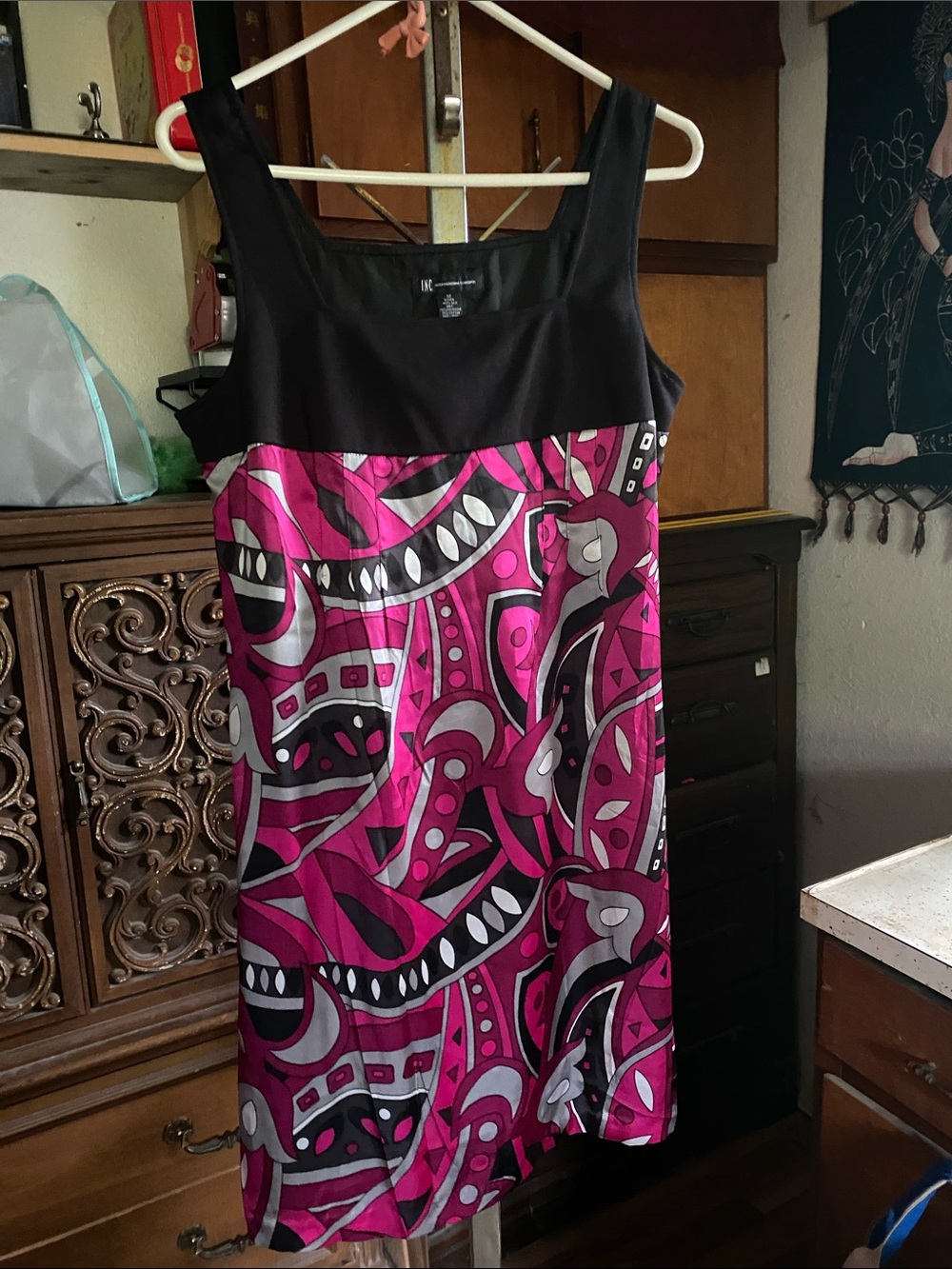100%silk INC International Concepts Black Sleeveless Dress with Abstract Skirt